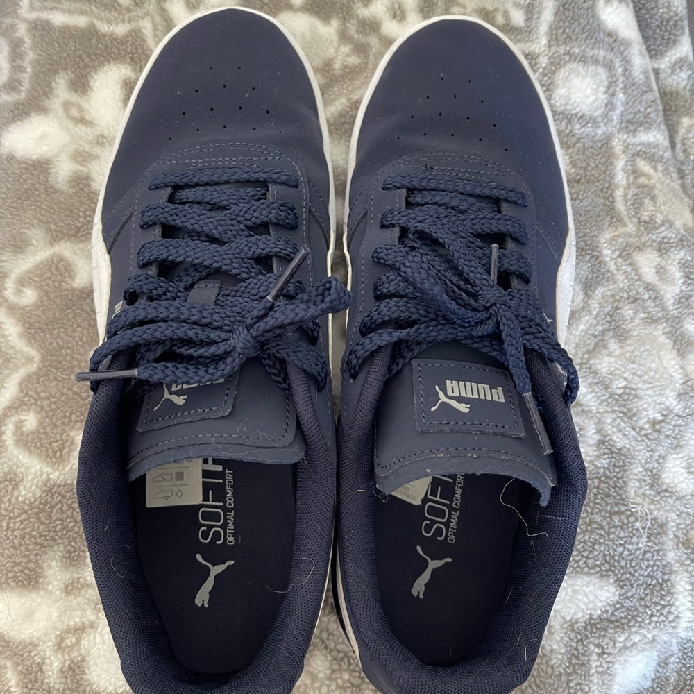 Mens Pumas 
Soft foam 
No box 
Used once 
$40